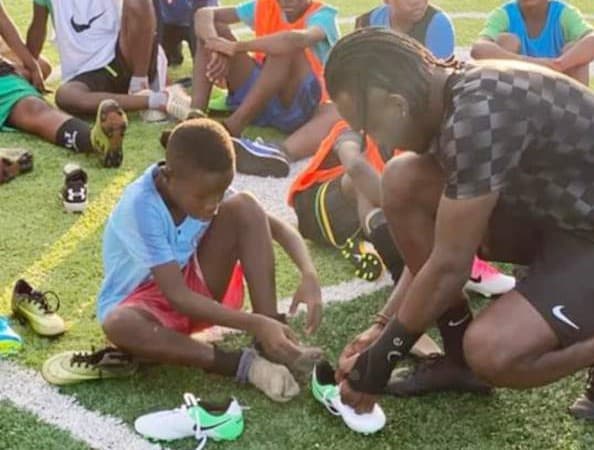 'Quiero que ellos sigan luchando por sus sueños', comentó en sus redes sociales.