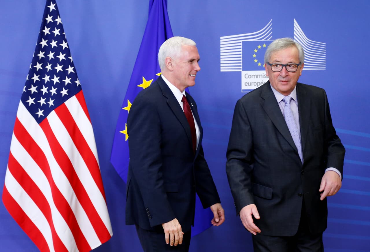 Pence expresa a la Unión Europea el "fuerte compromiso" de EEUU tras desaires de Trump 