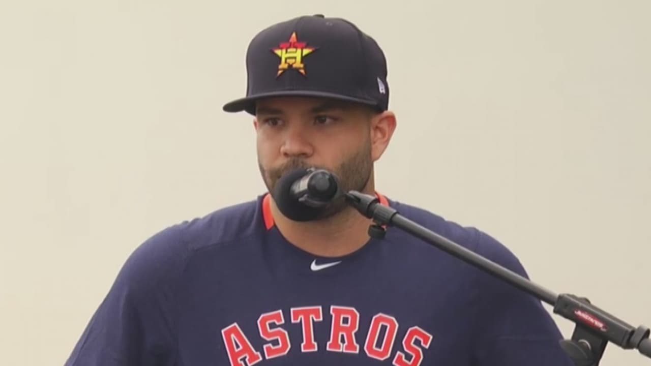 Alex Bregman y José Altuve se disculpan por el escándalo del robo de señas 