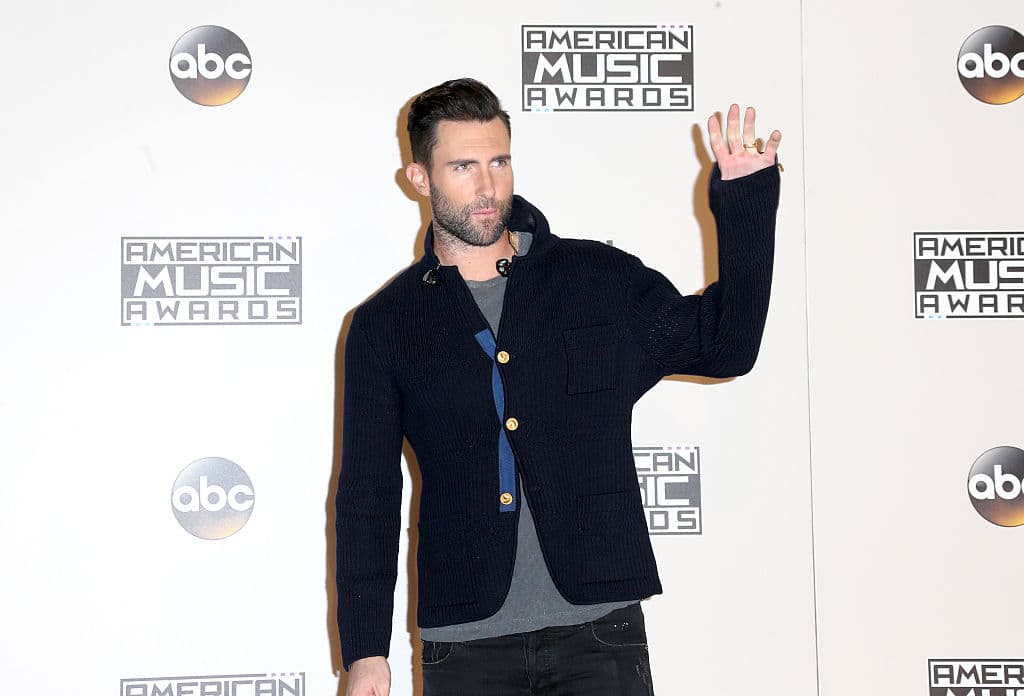 No obstante, hubo quienes indicaron que la figura de cera se parece muchísimo al músico Adam Levine, integrante del grupo musical Maroon 5.
