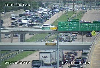 Accidente obliga el cierre de la interestatal 30 en Fort Worth