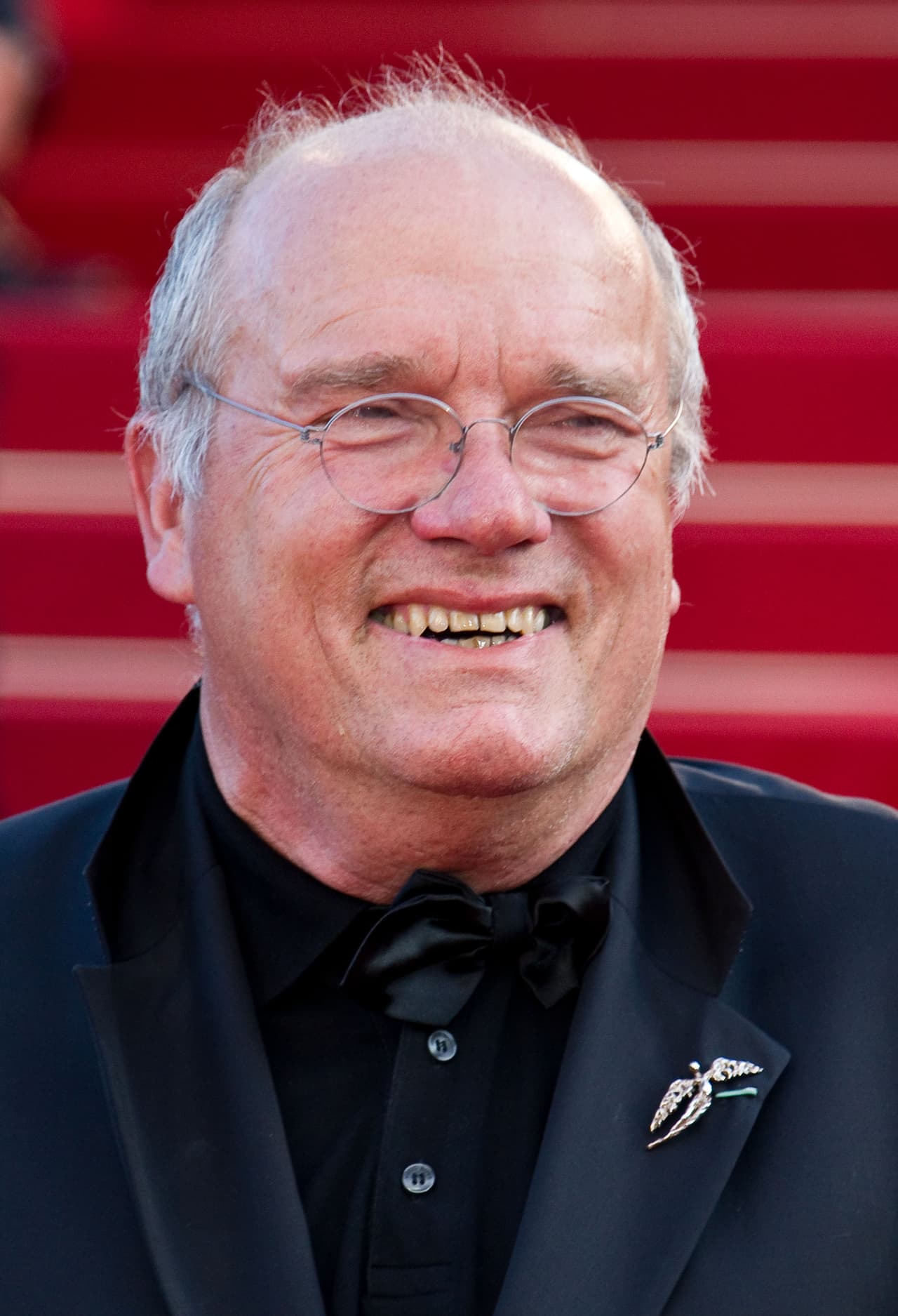 "Mis instrucciones de la duquesa fueron claras:
<b>'¡Quiero ver pecas!'</b>", dijo Lindbergh hace unas semanas en una entrevista con
<b> <a href="https://www.vogue.co.uk/article/peter-lindbergh-september-2019-vogue-cover" target="_blank">Vogue del Reino Unido. </a></b>