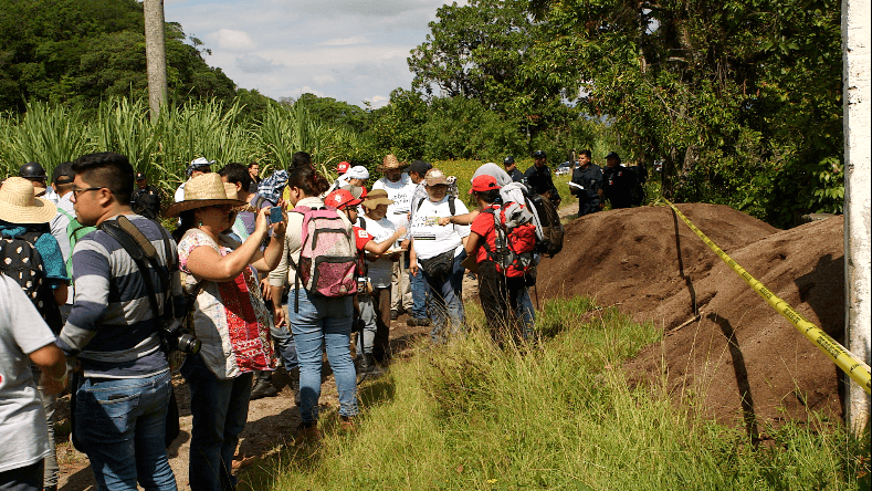 La brigada nacional de búsqueda de personas desaparecidas en México está integrada por familiares de personas que han sido víctimas de la violencia que sufre el país