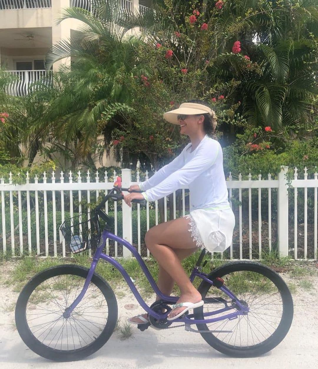 Antes de que la pandemia se pronunciara, la también modelo y actriz gozó de los bellos paisajes de la isla Anna María, Florida.