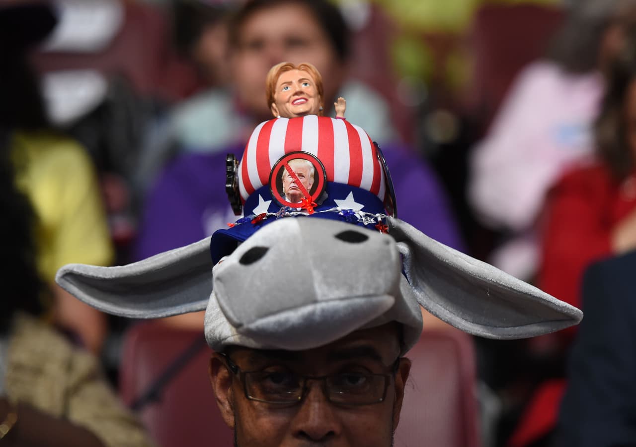 ¿Cómo harán los demócratas para lograr identificarse con los votantes como lo hace Trump?