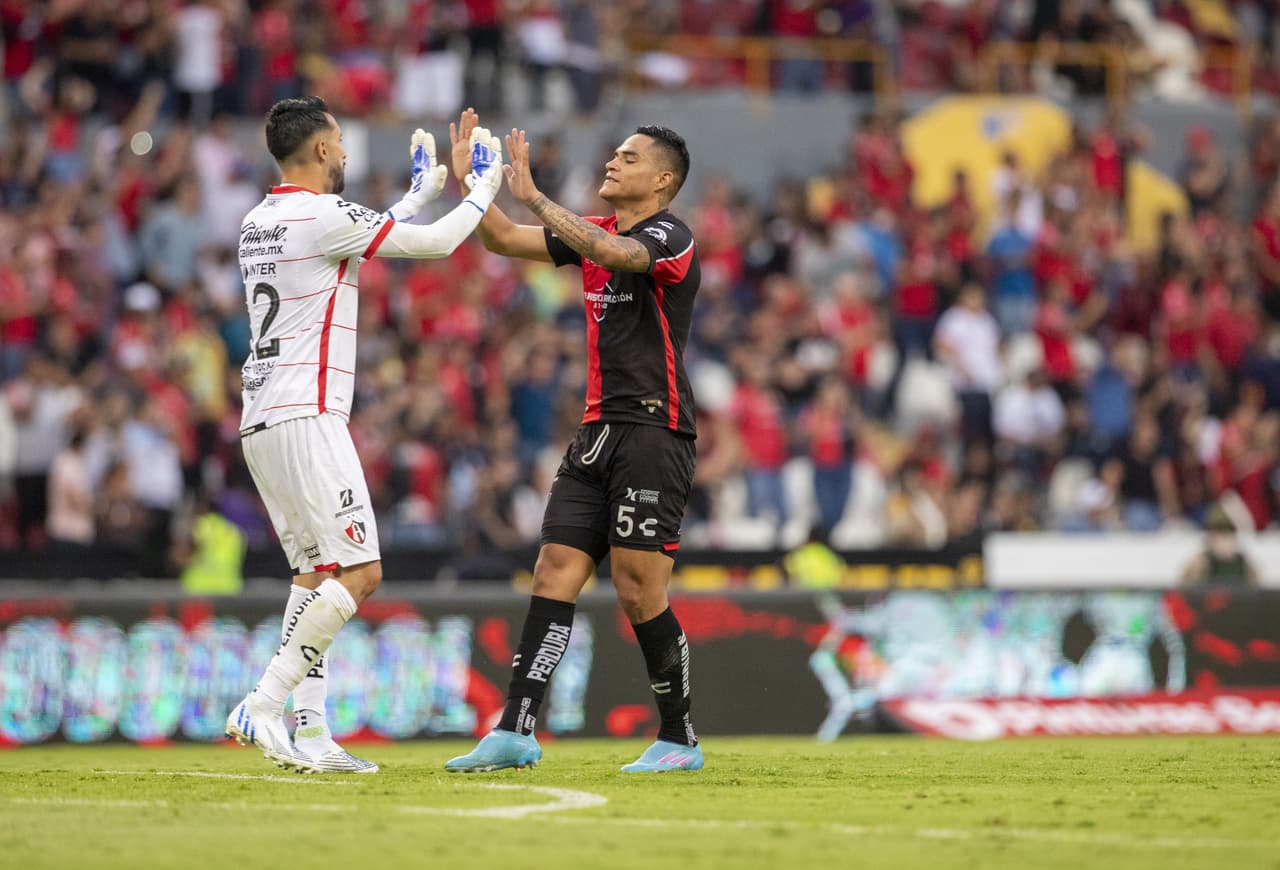 Jairo Torres, en su último patido con Atlas antes de ir a la MLS con el Chicago Fire, abrió el marcador antes de que el 'Diente' López igualara el marcador por la vía del penal en la agonía.