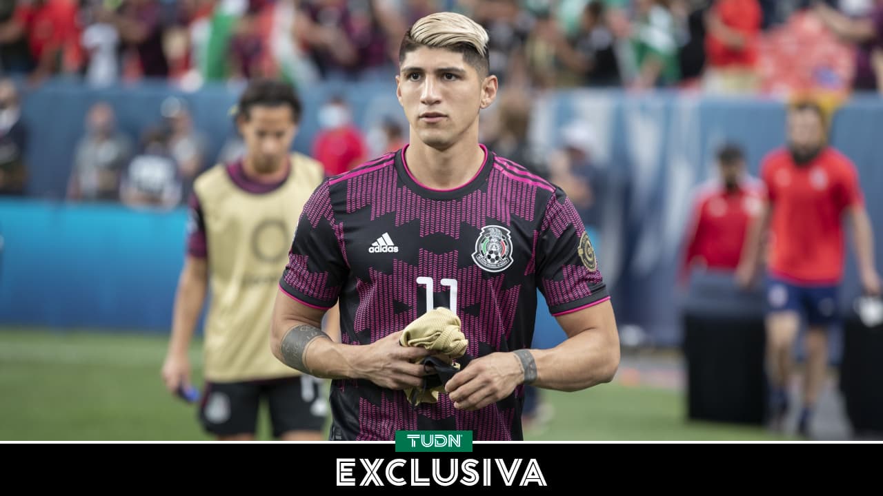 Pulido reconoce que ser el 9 del Tri “es complicado” por las críticas