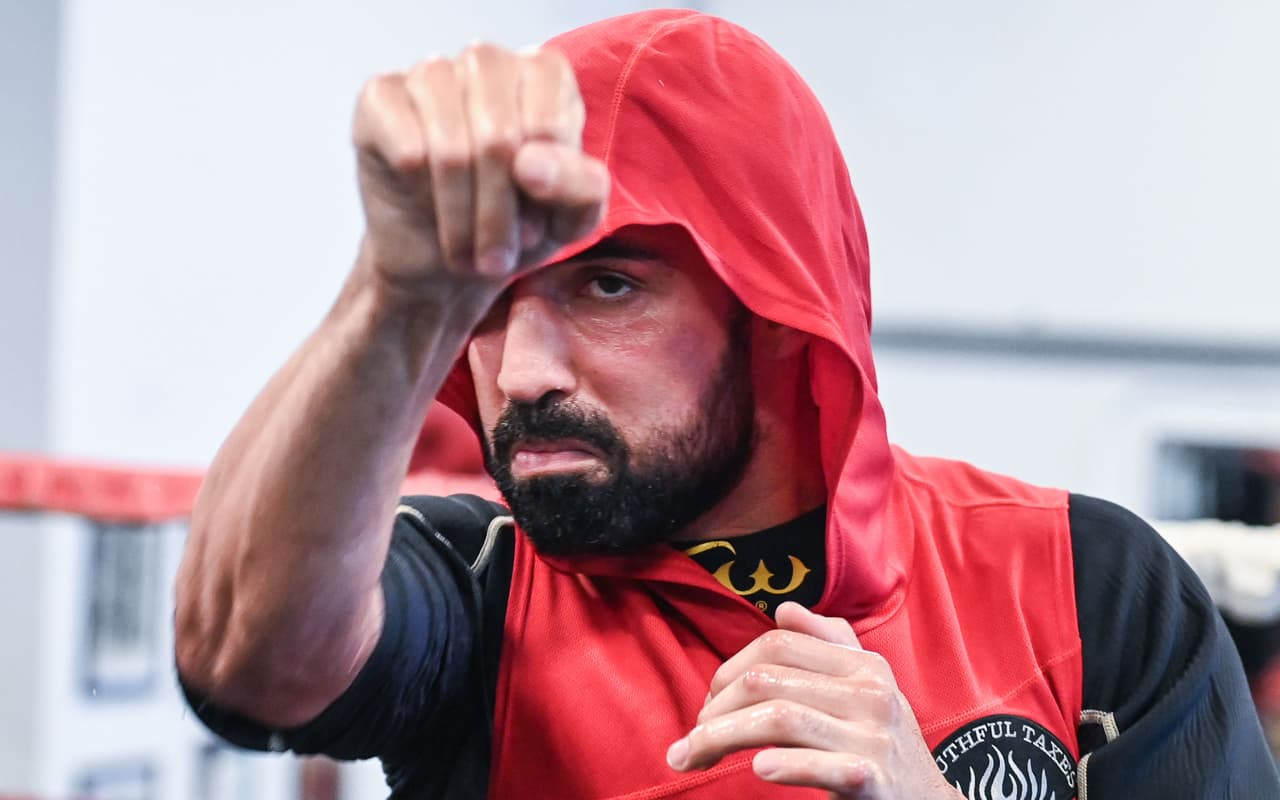 Paul Malignaggi y Artem Lobov finalmente podrán arreglar sus diferencias en el entarimado del 'boxeo en esteroides', Bare Knuckle Fighting Championship, este sábado en Florida.