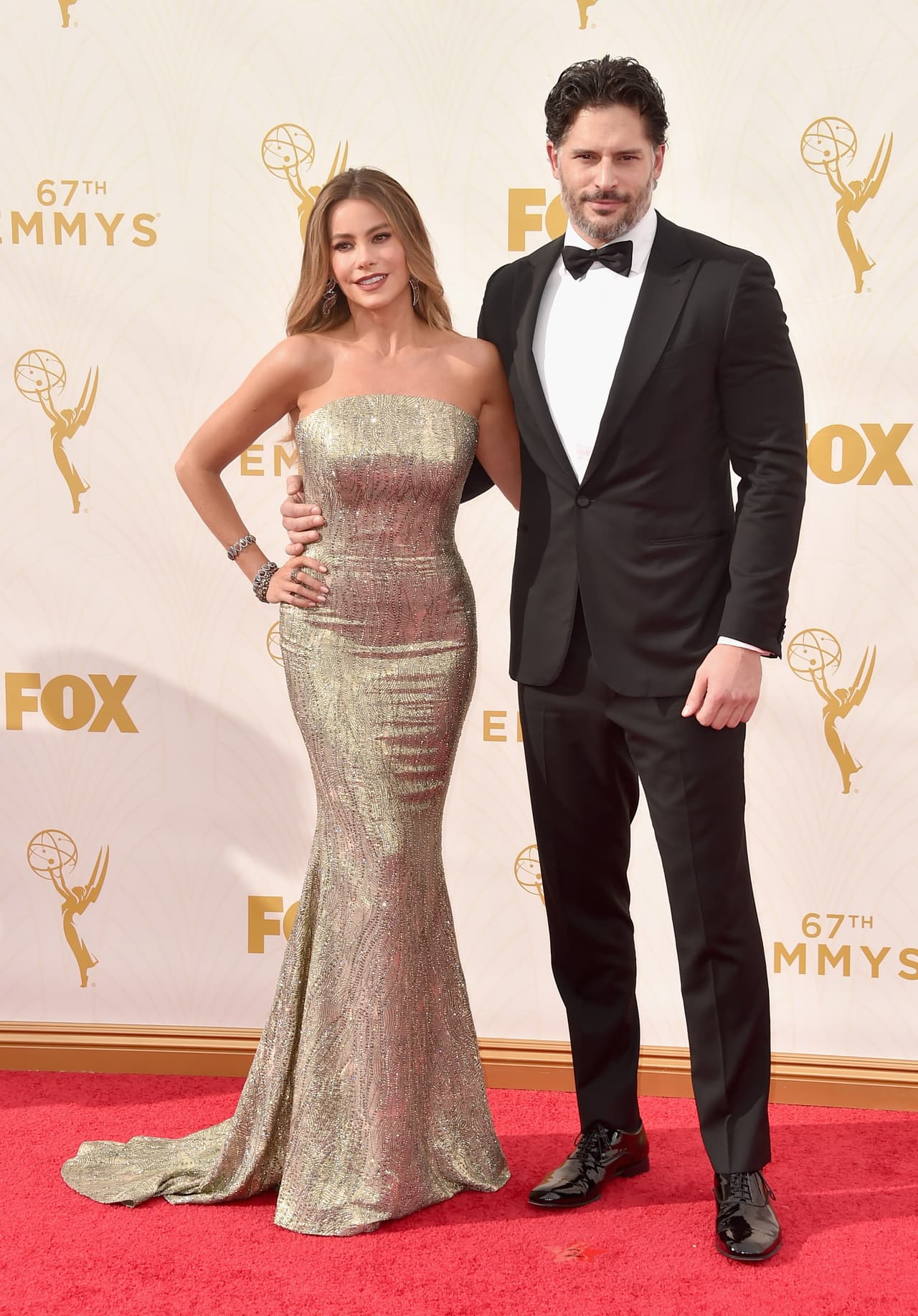 El intérprete declaró "Hace rato que me dijo Toti (Sofía Vergara) que quería que fuéramos a cantar, así que espero que Toti no esté viendo esto, porque es sorpresa, ya arreglamos, pero no le digan nada a ella ni al novio", indicó Vives al programa matutino.