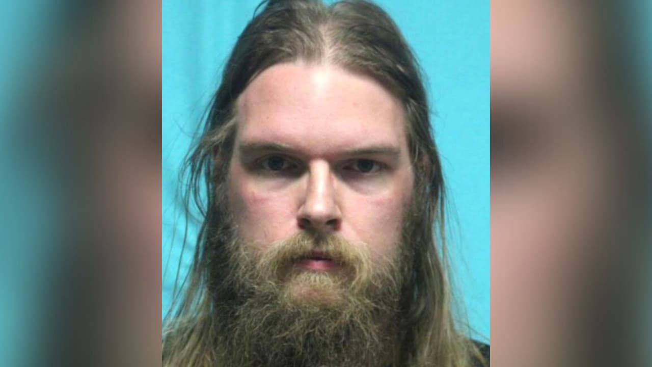 Exmaestro de Southlake acusado de indecencia con un niño     