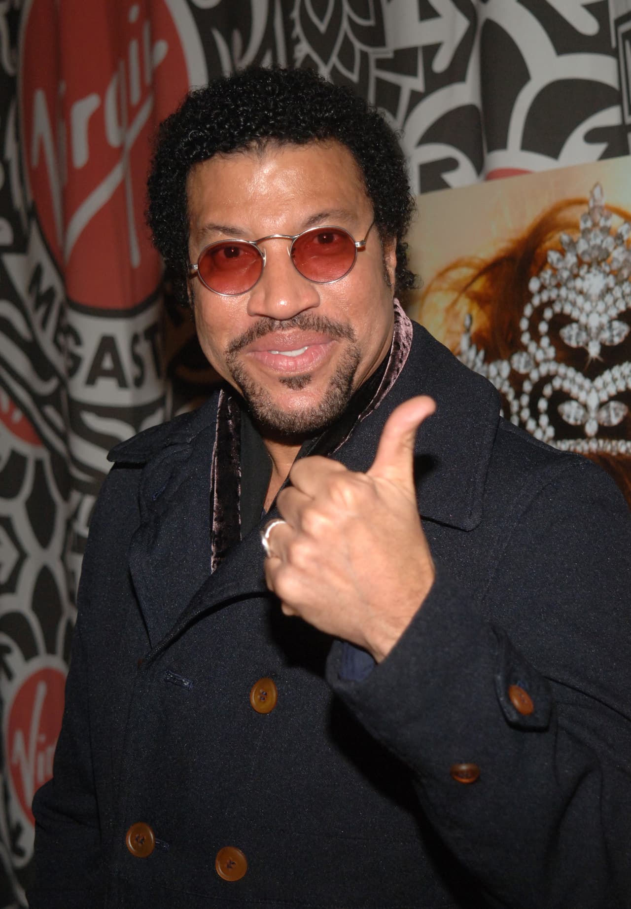 Conocido por su música sentimental y su voz modulada, Lionel Richie se convirtió en una estrella con el tema ‘Hello’ y ganó el Oscar por ‘Mejor canción’ con ‘Say you, say me’.