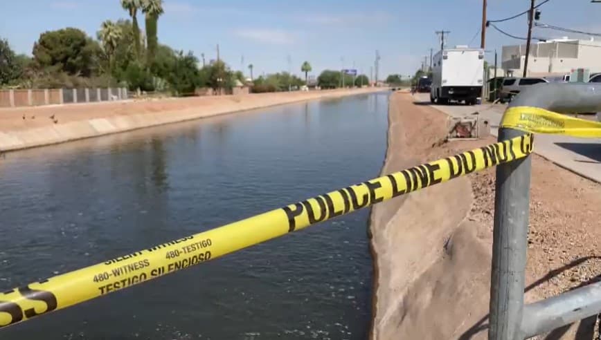 Las autoridades rescataron un cuerpo de un canal en la zona de 32nd Street y McDowell Road.
<br>