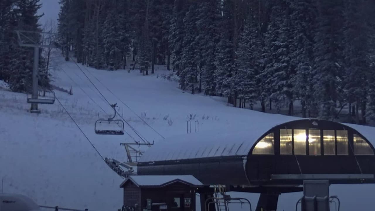 Arizona Snowbowl indica que las operaciones del sitio serán distintas a las del año pasado debido a la pandemia que se vive por el coronavirus.
<br>
