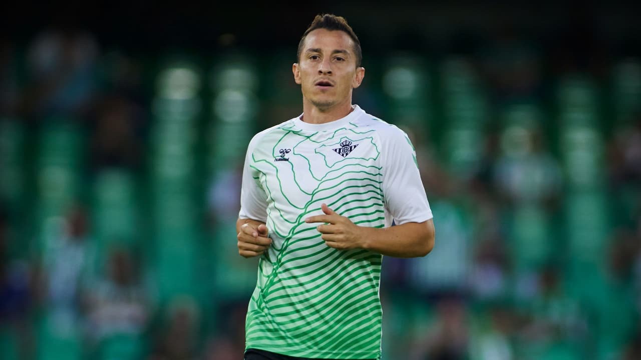 Andrés Guardado reporta con el Betis tras participación con el Tri 