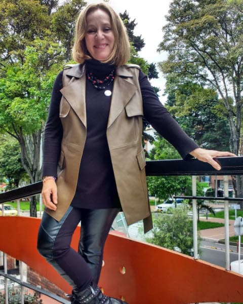 <b>Alejandra</b> sigue vigente en la actuación gracias a la televisión y al teatro colombiano.