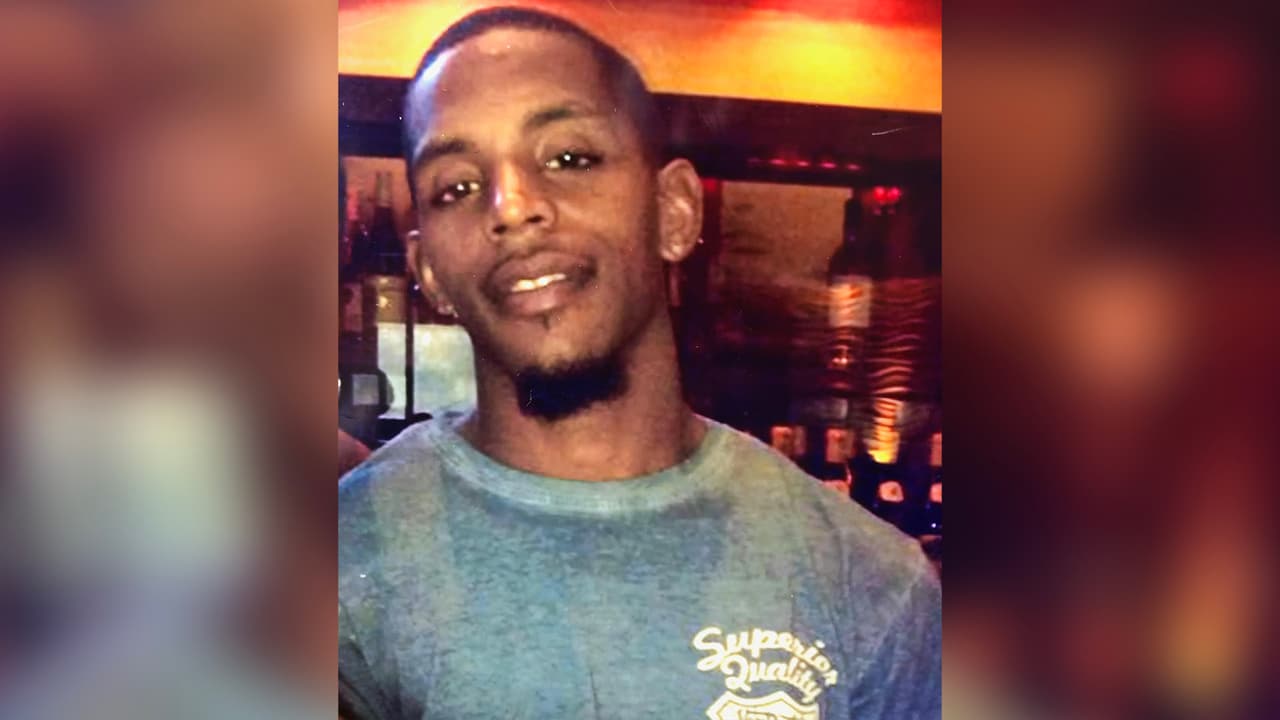 Mientras los detectives investigaban la muerte de Bennett, descubrieron que Williams era el presunto responsable de asesinar a Tonius Wayne Frank, de 26 años, en febrero de 2017.