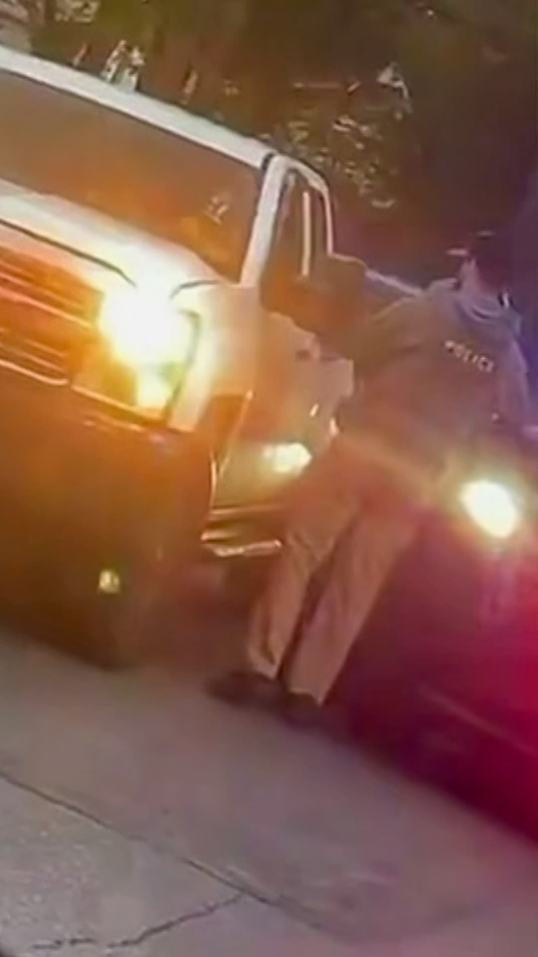 Ciudadano estadounidense asegura que agentes de ICE le apuntaron con un arma después de detenerlo