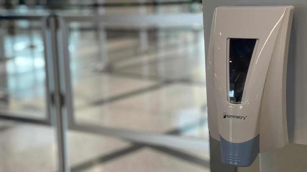 Los aeropuertos han estado preparándose con mucha antelación para tener todas las medidas de seguridas listas.