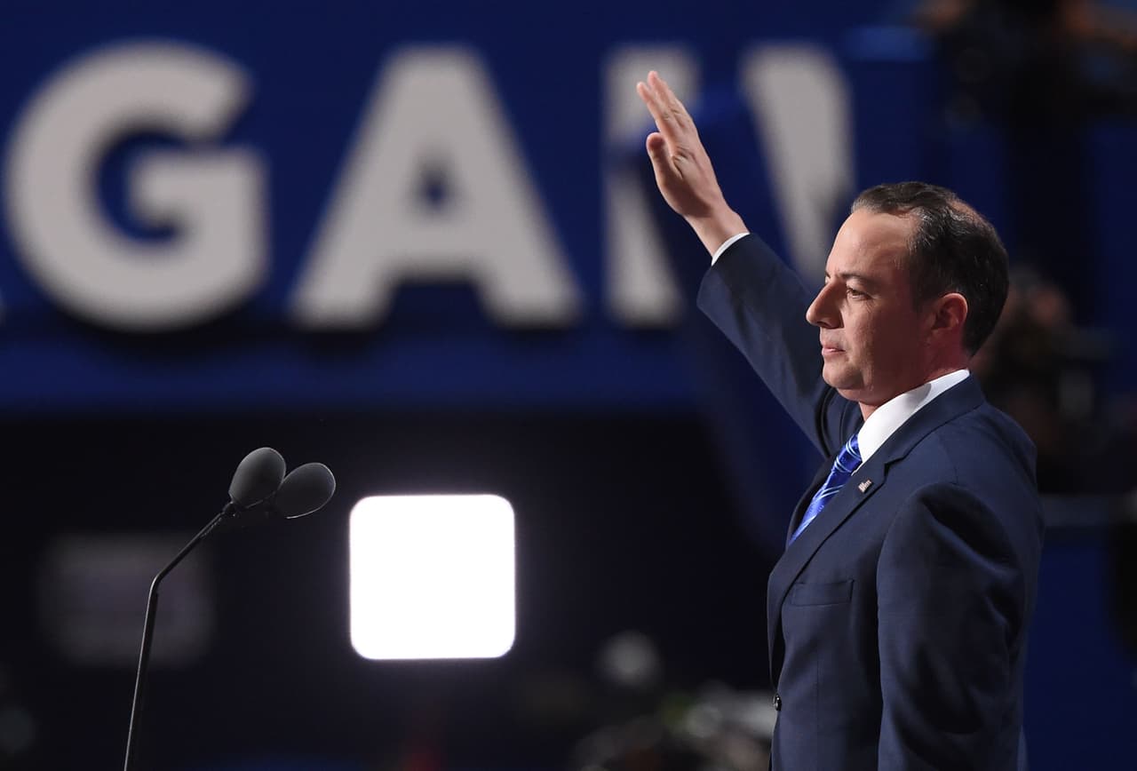 <b><span class="cms-h3-H3">Reince Priebus</span></b>
<br>Presidente del Comité Nacional Republicano desde 2011. También fue presidente del Partido Republicano en Wisconsin, donde ayudó al actual presidente de la Cámara de Representantes, Paul Ryan, y al gobernador de ese estado, Scott Walker, en su carrera para ganar sus respectivas elecciones. Su cercanía con Ryan podría ser últil para dirigir la agenda legislativa de la nueva administración de Trump. Será recordado por asegurar que podría haber sanciones para aquellos republicanos que no votaran por Trump en las presidenciales.