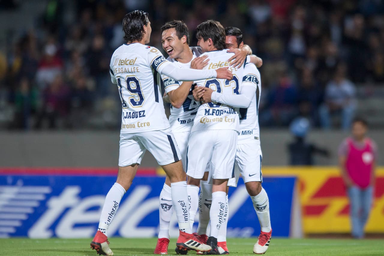 Gran centro desde la banda derecha para que el centrocampista llegara al área desde atrás y cabeceara con fuerza para poner el 1-0.