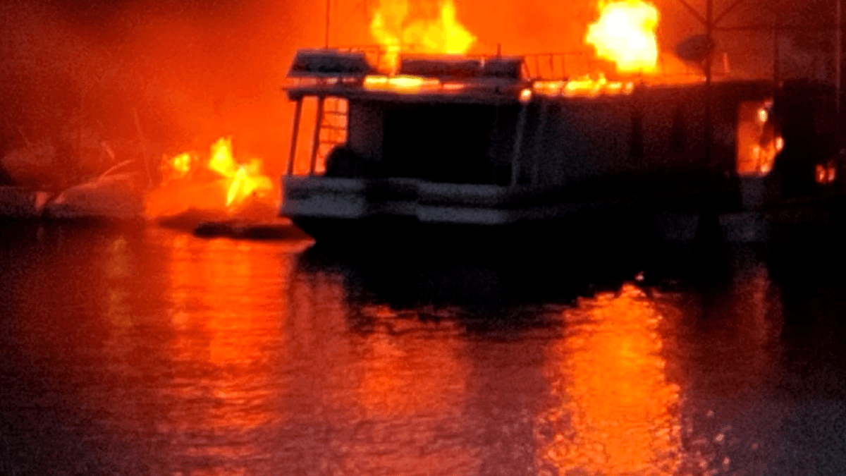 De acuerdo con los documentos, una persona herida fue evaluada en el lugar y se negó a ser trasladado al hospital. No se reportaron otros heridos en el incidente.