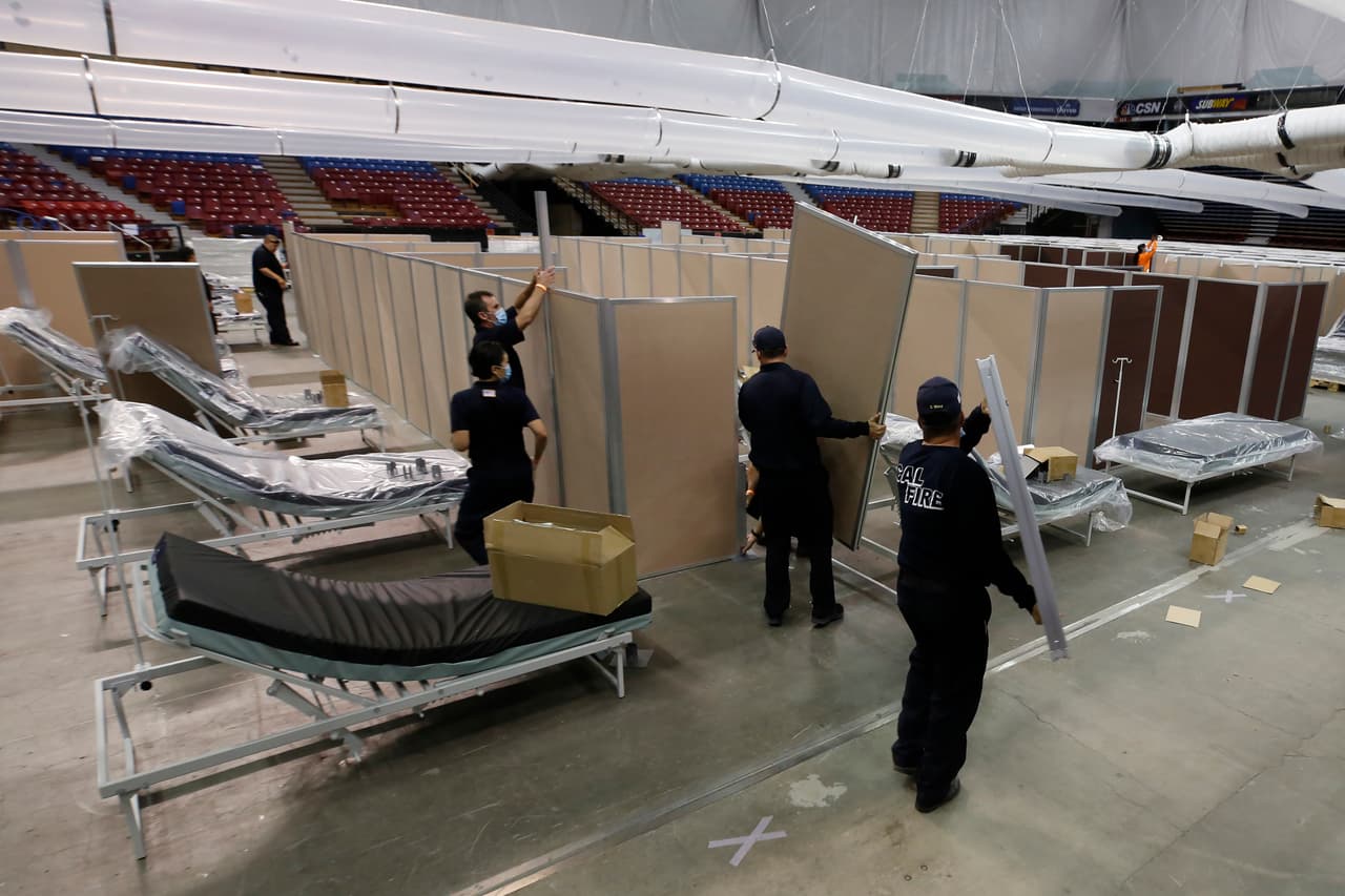 California pagó millones de dólares en convertir un estadio en hospital y solo se atendieron a nueve personas