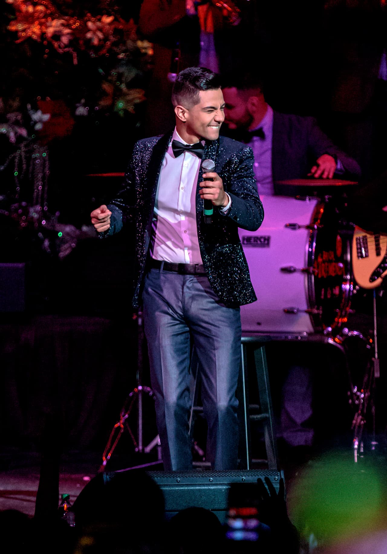 Y hasta compartió unos pasitos de baile.