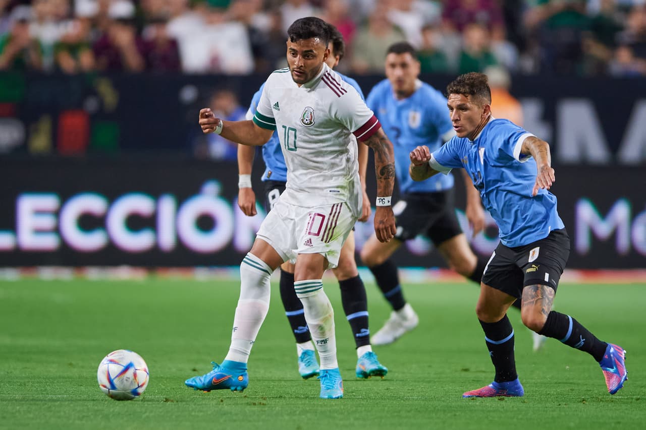 La selección mexicana tuvo uno de sus partidos más oscuros en la era del ‘Tata’ Martino y con doble de Edinson Cavani, Uruguay le pasó por encima a un Tri, que generó dudas, incertidumbre y preocupación a menos de 6 meses de Qatar 2022.