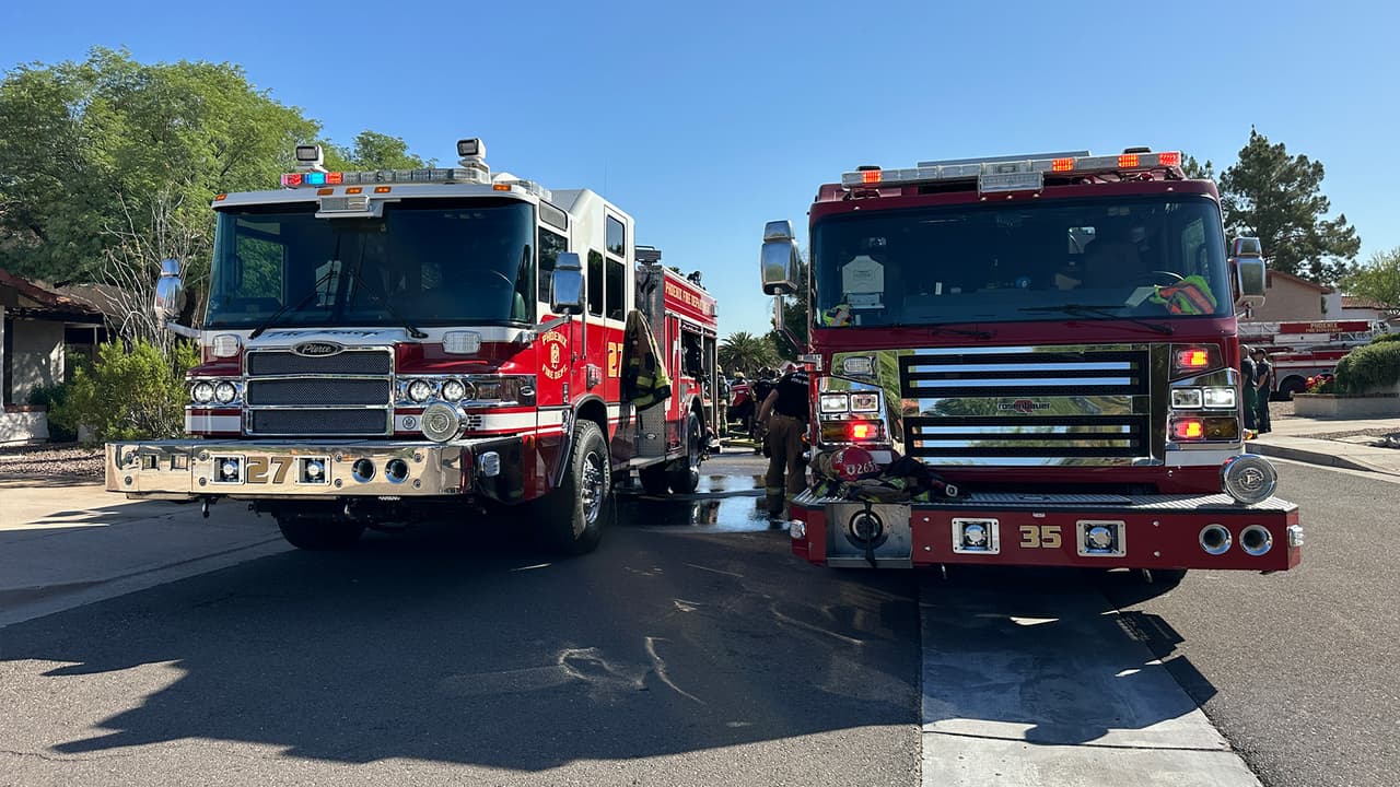 Una unidad de materiales peligrosos se hizo presente hasta que fue seguro el lugar.
<b>Tres personas fueron desplazadas</b>. Ya se investiga el incidente.