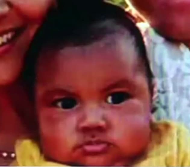 Jacob, el bebé que fue hijo de los Cushworth por unos meses.