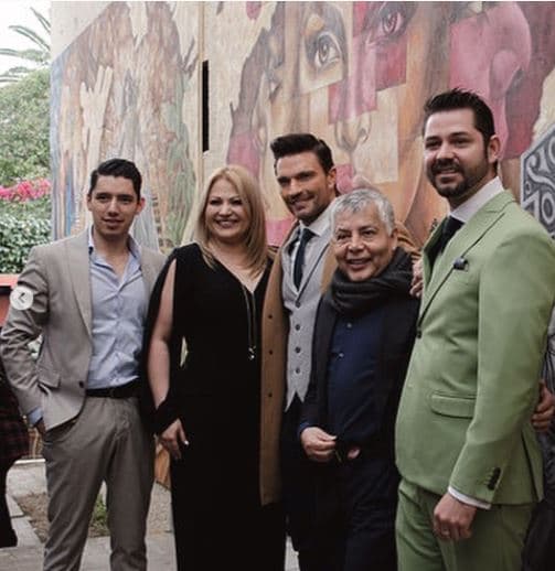 Cabe resaltar que Ivette Rouvroy es dueña de la marca Ivette by Mitzy, además, es socia de Julián.