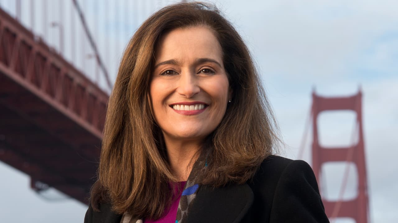 La primera CEO latina de una compañía Fortune 500: "Hablar bien español siempre me ha beneficiado"