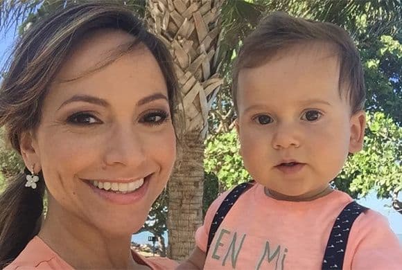 A pesar de que Satcha es una mami muy trabajadora, lo que más disfruta es pasar el tiempo con su bebé.