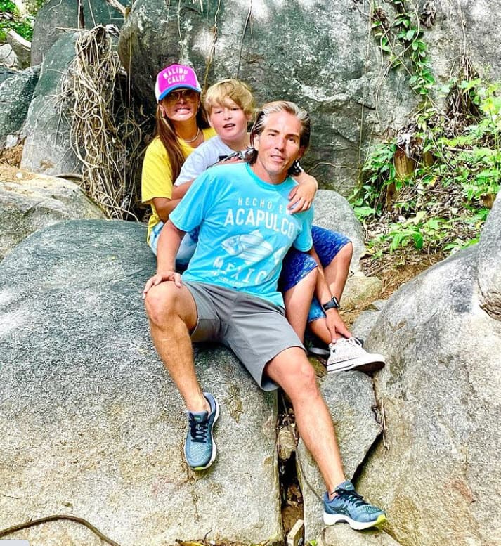 En las fotos no apareció la presentadora, pero sí lo hizo en la sección de comentarios de la cuenta de su marido, en donde no dejó de mostrar su asombro ante lo que hizo su retoño.
<br>