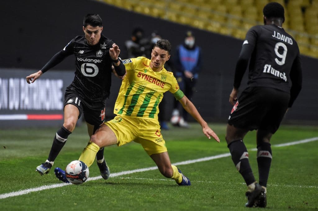 La jornada 24 del futbol francés cerró con 7 victorias, Stade Brestois 29 venció 2-1 a Bordeaux, Montpellier se impuso en casa 4-2 al Dijon, Nimes Olympique perdió en su estadio 3-4 frente al Mónaco, Nice goleó 3-0 a Angers, Sain Etienne se impuso por la mínima a Metz, Nantes cayó en casa frente al líder Lille 0-2 y el PSG salió victorioso en su visita al Olympique de Marseille.