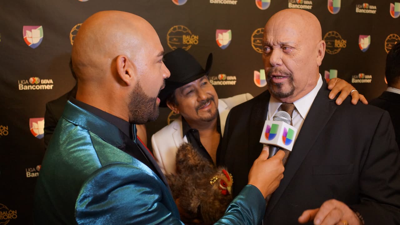 Raúl Molinar, Carla Medrano y Andres Maldonado se robaron el show durante la ceremonia del Balón de Oro en la ciudad de Los Ángeles.