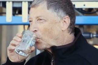 Bill Gates pretende convertir el excremento en agua potable