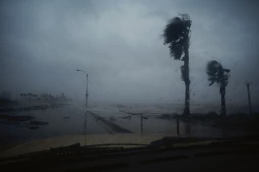 El gobernador de Texas, Gregg Abbott, emitió un estado de desastre antes de las tormentas en 23 condados de Texas, incluido el condado de Bexar.