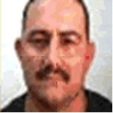 <h3 class="cms-H3-H3">Darío Antonio Usuga David</h3>
<br>
<br>Es uno de los líderes de El Clan del Golfo, "un cartel de drogas colombiano fuertemente armado y extremadamente violento compuesto por exmiembros de organizaciones terroristas que no se desmovilizaron como parte del proceso de justicia y paz del gobierno", 
<a href="https://www.state.gov/narcotics-rewards-program-target-information-wanted/dario-antonio-usuga-david/" target="_blank">según el departamento de Estado de EEUU. </a>
<br>
<br>Añade que esta organización criminal utiliza 
<a href="https://www.univision.com/temas/violencia">violencia</a> e intimidación "para controlar las rutas de tráfico de narcóticos, laboratorios de procesamiento de cocaína, puntos de partida de lanchas rápidas y pistas de aterrizaje clandestinas". 
<br>
<br>Usuga David
<b> fue acusado por el Distrito Sur de Nueva York en 2009 y se ofrece una <a href="https://www.univision.com/temas/recompensas">recompensa</a> de hasta 5,000,000 de dólares por información que ayude a su captura. </b>
<br>
<br>
<br>
<br>
<br>
<br>
<br>
<br>
<br>
<br>
<br>