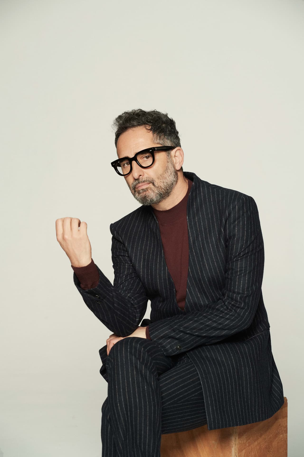 <h2 class="cms-H2-H2"><b>Jorge Drexler</b></h2>
<br>El cantautor uruguayo de nueva cuenta será uno de los invitados musicales a esta celebración. Jorge Drexler ha ganado en siete ocasiones el Latin GRAMMY y en cinco el GRAMMY. Este año tiene ocho nominaciones entre las que se encuentran Álbum del Año y Grabación del Año.