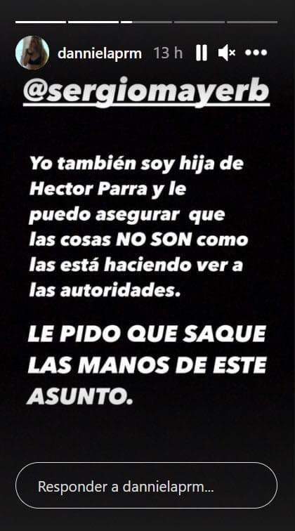 Además, arremetió en contra de Sergio Mayer, quien el martes 15 confirmó en 'Ventaneando' que 
<b><a href="https://www.univision.com/famosos/hija-de-alicia-villarreal-abuso-sexual-otros-hijos-famosos-victimas-fotos">está apoyando legalmente a Ginny Hoffman y a su hija Alexa</a></b> y que él las acompañó para poner la denuncia en contra de Héctor Parra. 
<br>