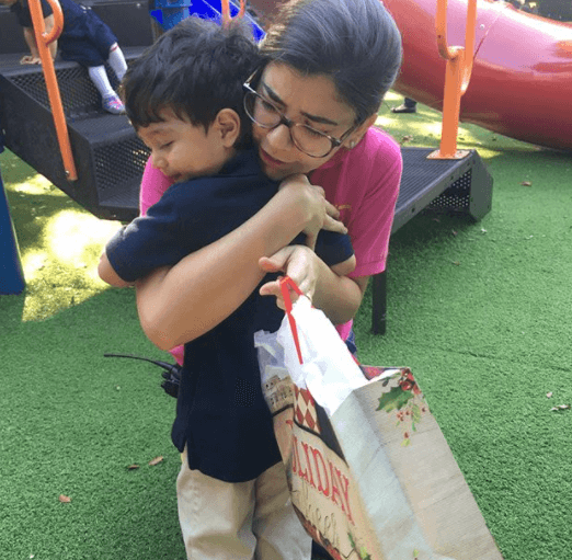 Joshua se fue a disfrutar de sus vacaciones de invierno, lleno de amo y buenos deseos.