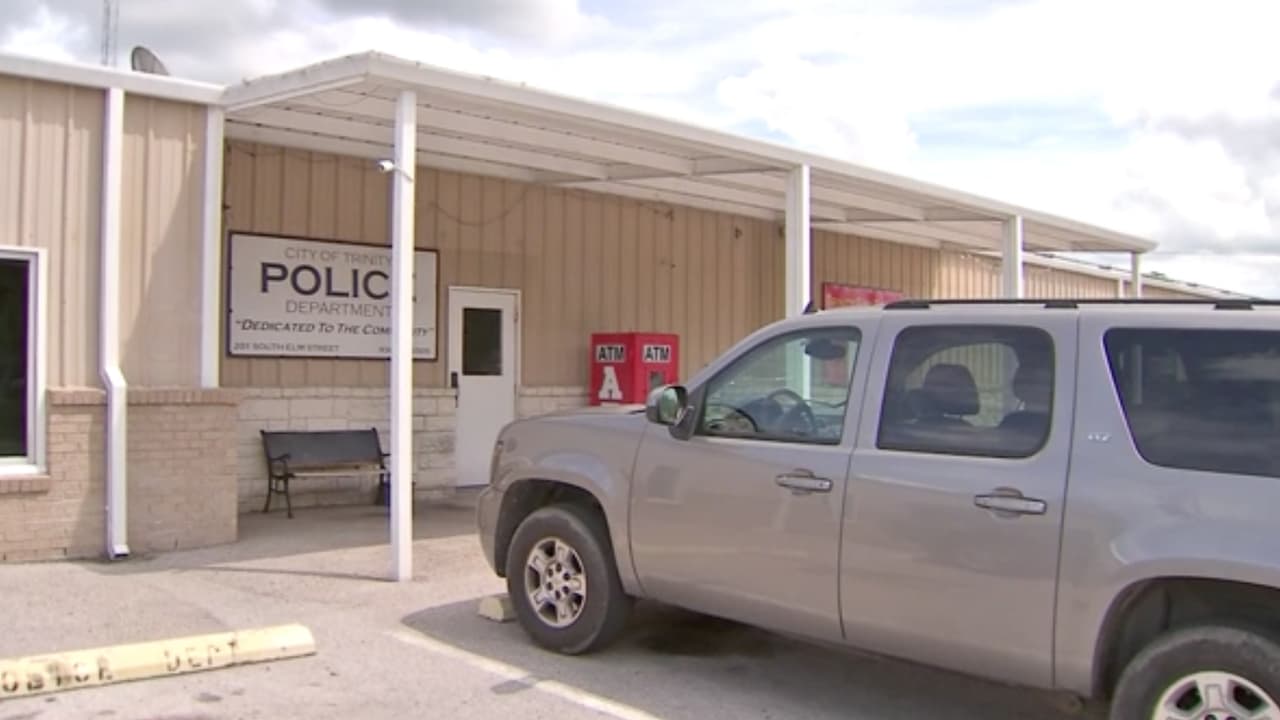 González aclaró que la policía no les ha dicho nada sobre el avance del caso: " Hay racismo porque arrestaron a la persona, pero le dieron una fianza de $500".