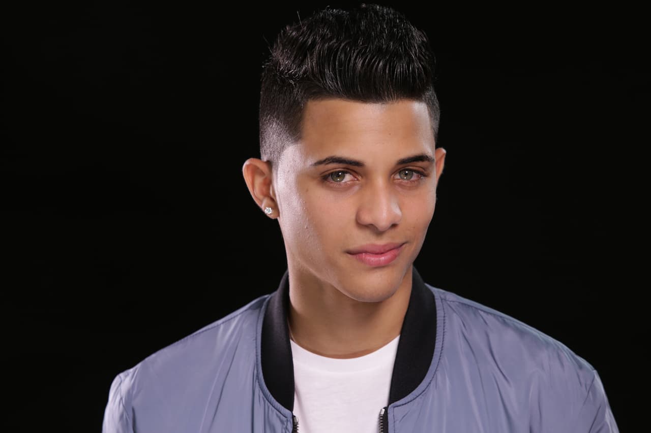 Nickie Jon Pabón, Mauricio Novoa, Erick Brian Colón, José Barrientos y Aaon Bodden interpretaron Adrenalina.