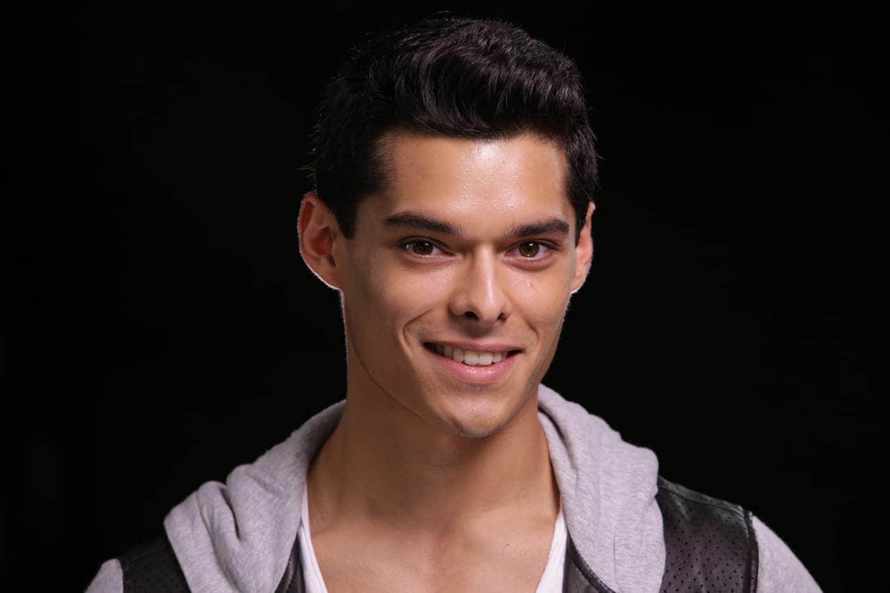 Nickie Jon Pabón, Mauricio Novoa, Erick Brian Colón, José Barrientos y Aaon Bodden interpretaron Adrenalina.