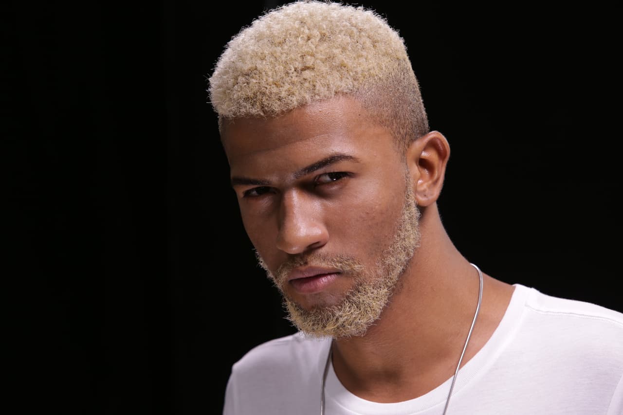 Johann Vera, Richard Camacho, Matthews Charlotten, Elison Joel Morbán y Joseph Picorelli interpretaron Just a dream.