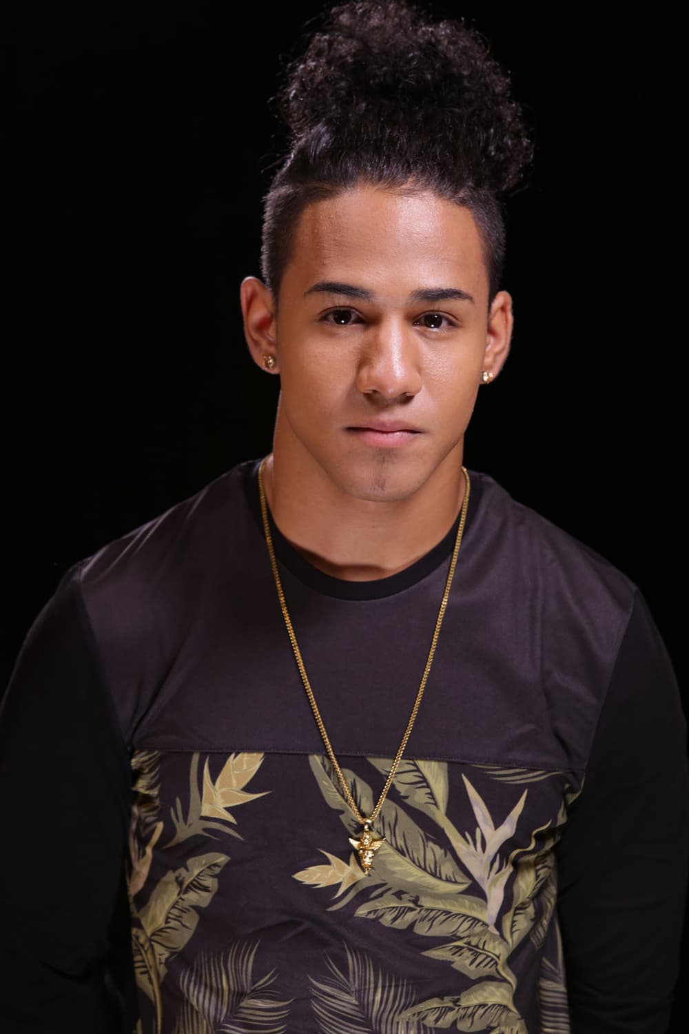 Johann Vera, Richard Camacho, Matthews Charlotten, Elison Joel Morbán y Joseph Picorelli interpretaron Just a dream.