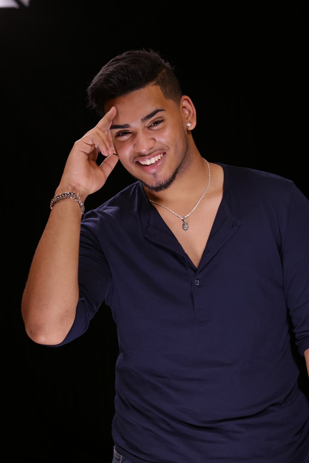 Johann Vera, Richard Camacho, Matthews Charlotten, Elison Joel Morbán y Joseph Picorelli interpretaron Just a dream.