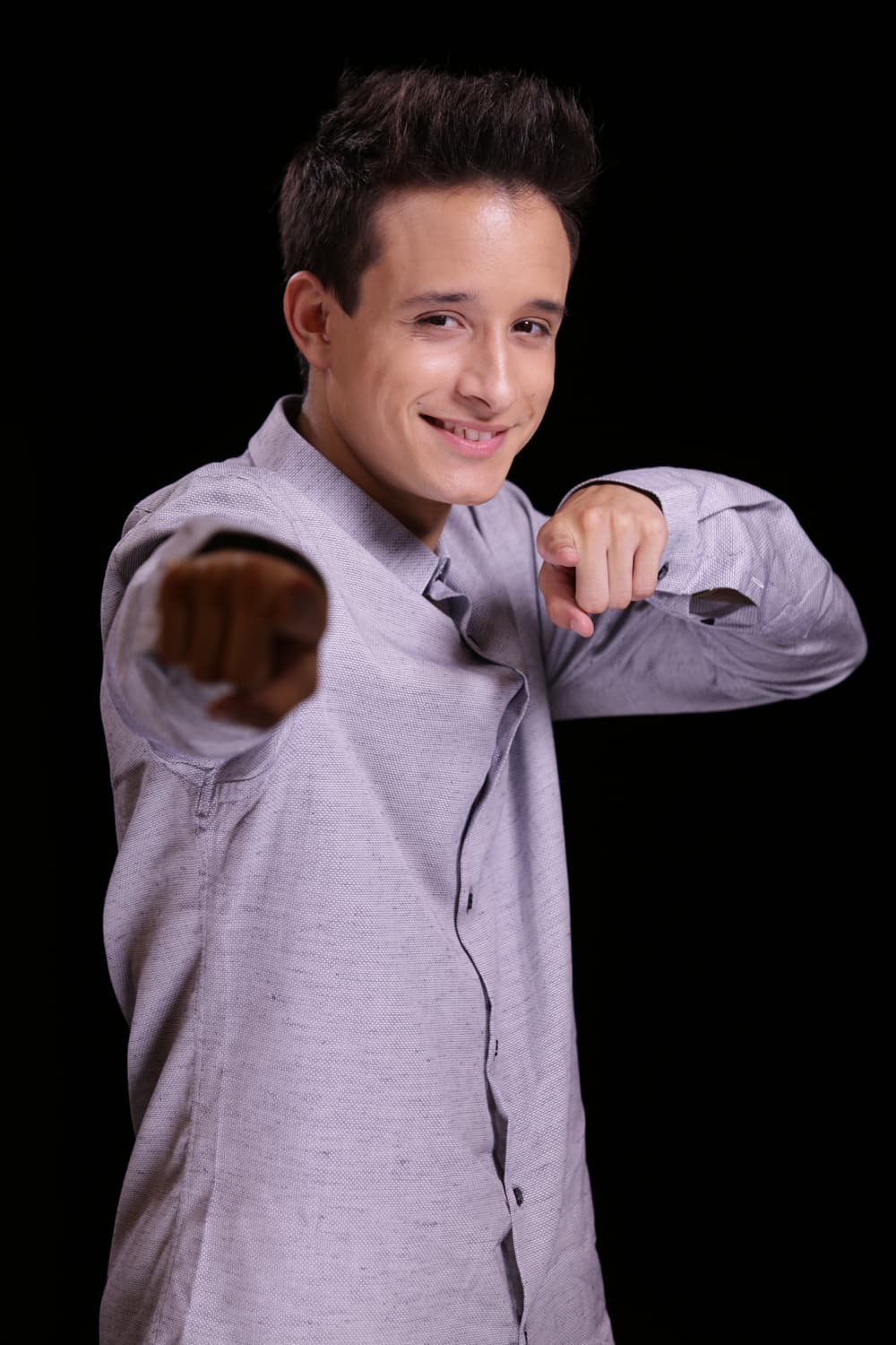 Nickie Jon Pabón, Mauricio Novoa, Erick Brian Colón, José Barrientos y Aaon Bodden interpretaron Adrenalina.