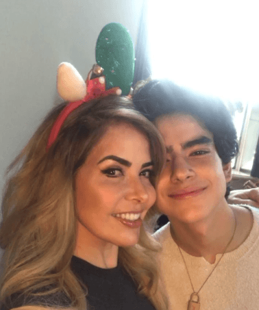 A pesar de los escándalos en los que se vio involucrada en el año 2000, al ser acusada por corrupción de menores, Gloria Trevi retomó su carrera artística, en la que sigue cosechando triunfos.